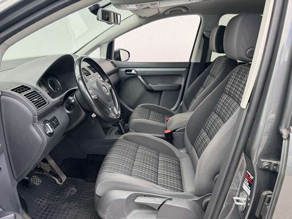 Volkswagen Touran Country 1.6 TDI DPF