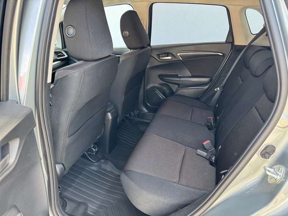 Honda Jazz 1.3 Elegance AUT RKam KeyGo Klima Shz