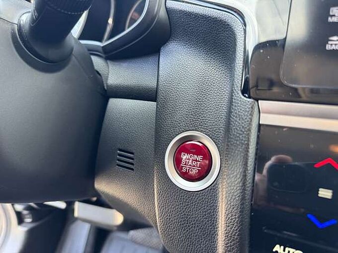 Honda Jazz 1.3 Elegance AUT RKam KeyGo Klima Shz