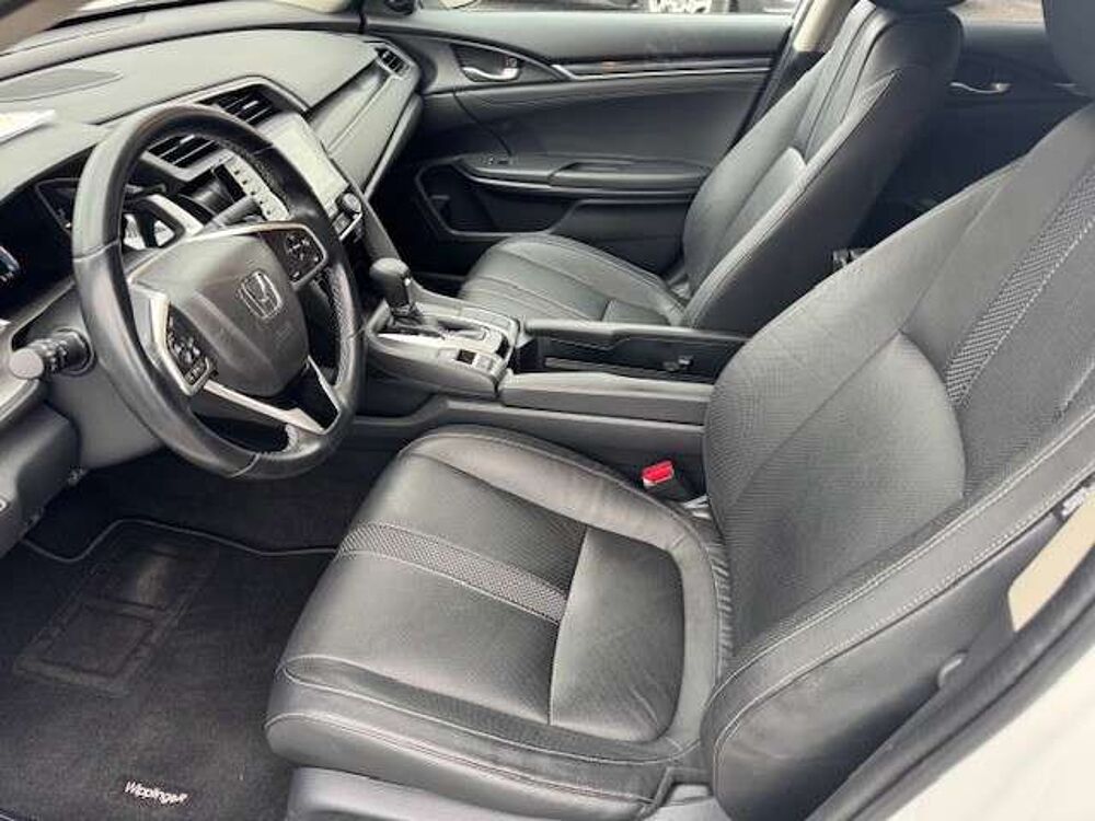 Honda Civic 1,5 VTEC Turbo Executive CVT