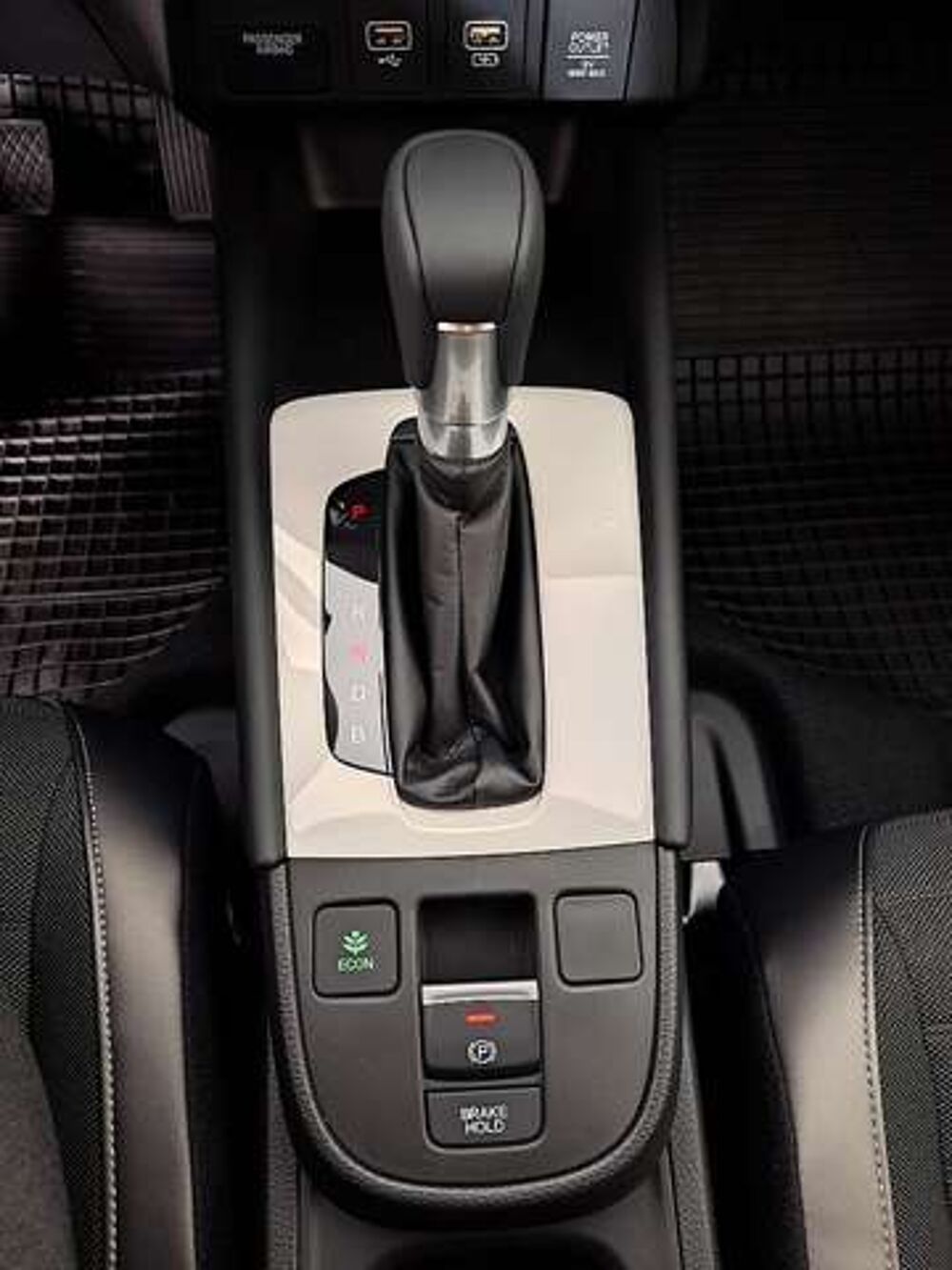 Honda Jazz Hybrid Elegance Aut. | Auto Stahl Wien 23