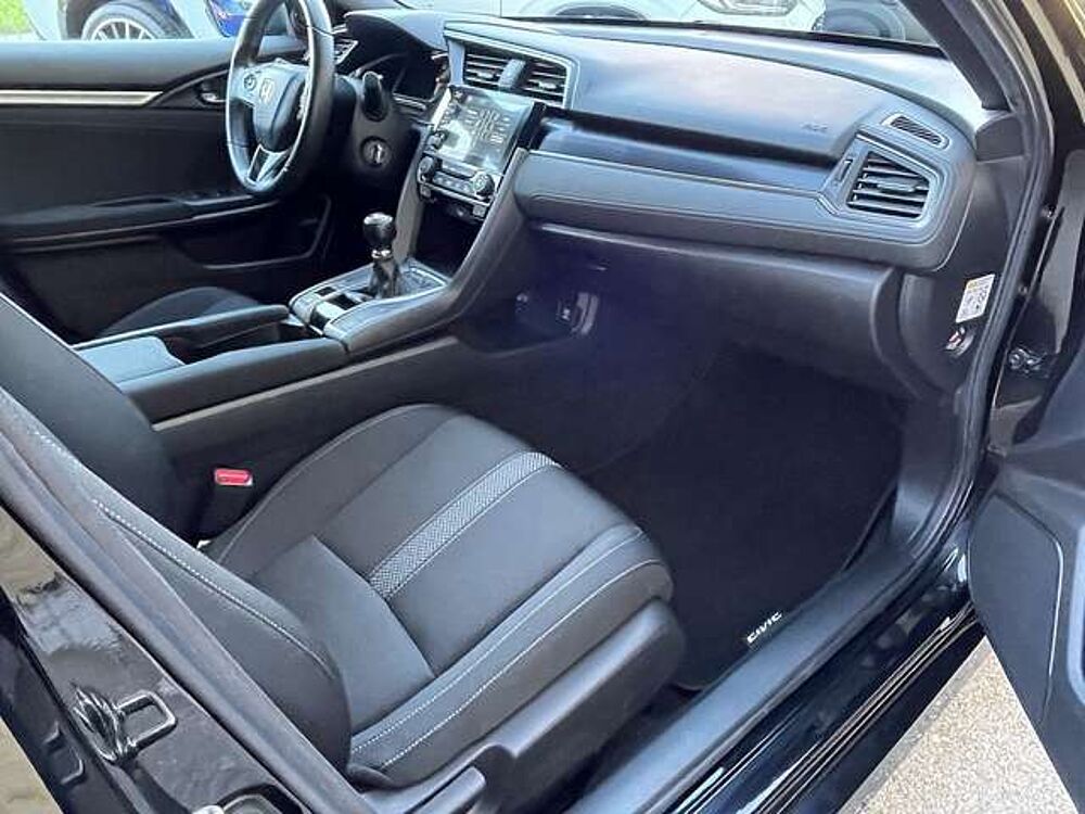 Honda Civic 1,0 VTEC Turbo Elegance