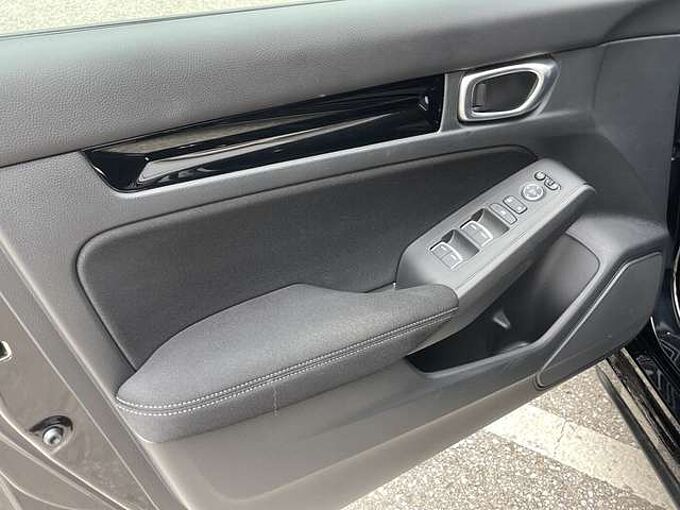 Honda Civic 2.0 i-MMD Hybrid Elegance e-CVT Aut.